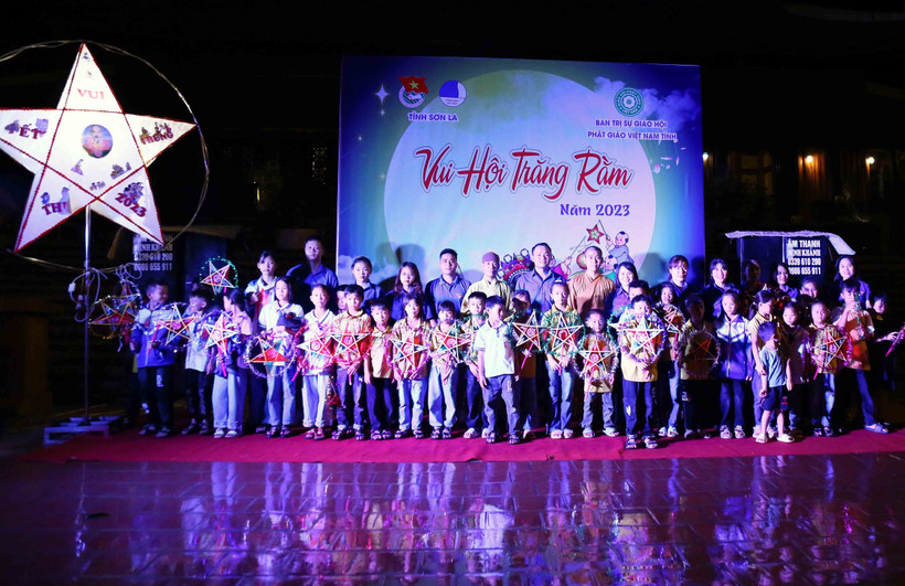 Khích lệ tinh thần hiếu học của thiếu nhi Sơn La
