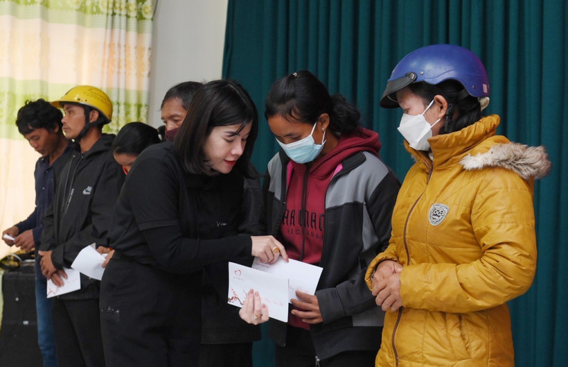 Chăm lo Tết cho người dân có hoàn cảnh khó khăn ở Đắk Lắk