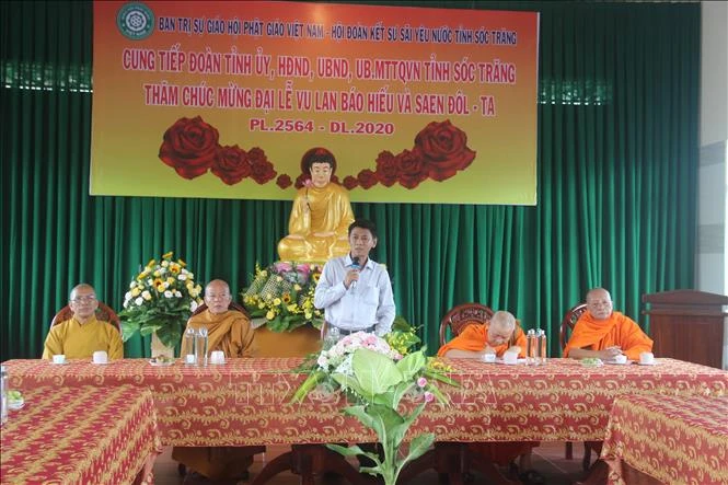 Ông Lâm Văn Mẫn – Phó Bí thư trường trực Tỉnh uỷ Sóc Trăng phát biểu tại buổi gặp mặt. Ảnh: Chanh Đa - TTXVN