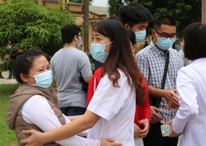 Thêm 8 ca mắc COVID-19 mới được cách ly ngay sau khi nhập cảnh