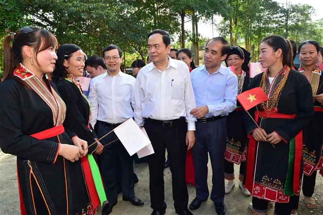 Đồng chí Trần Thanh Mẫn dự Ngày hội Đại đoàn kết toàn dân tộc tại Tuyên Quang