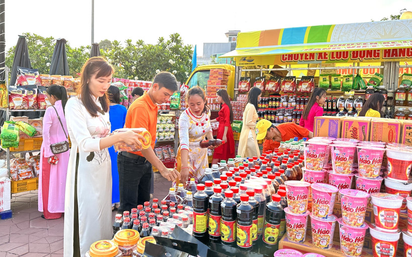 An Giang phát động chương trình đưa 100 chuyến hàng Việt về nông thôn