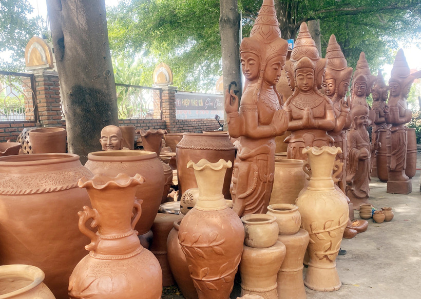 Bảo tồn, phát triển nghệ thuật Gốm Chăm (Bài 2)