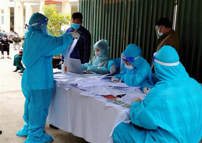 Dịch COVID-19: Ngày 2/1, 63 tỉnh, thành phố đều có ca mắc mới, Hà Nội vượt 2.000 ca/ngày