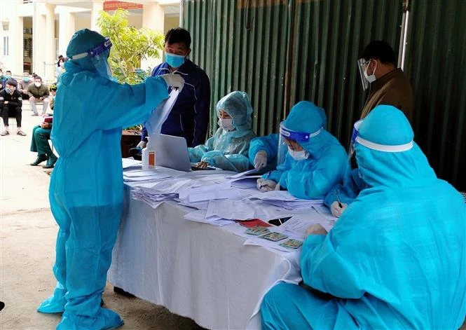 Dịch COVID-19: Ngày 2/1, 63 tỉnh, thành phố đều có ca mắc mới, Hà Nội vượt 2.000 ca/ngày
