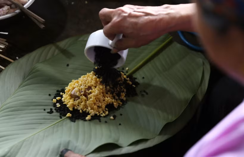 Bánh chưng ngày Tết của đồng bào các dân tộc Lào Cai