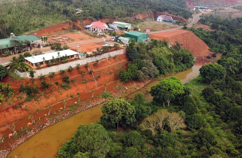 Cần kiên quyết xử lý việc san lấp mặt bằng trái phép dọc tuyến tránh Gia Nghĩa, Đắk Nông