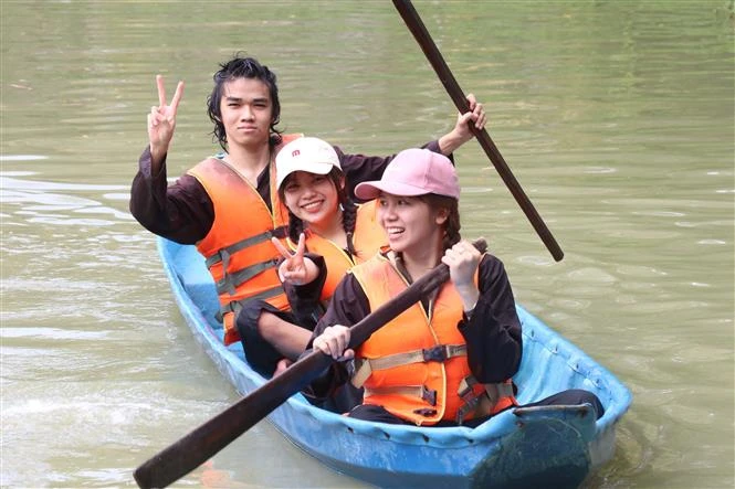 Đánh thức tiềm năng du lịch nơi 'Ba đảo dừa xanh' ( Bài cuối)