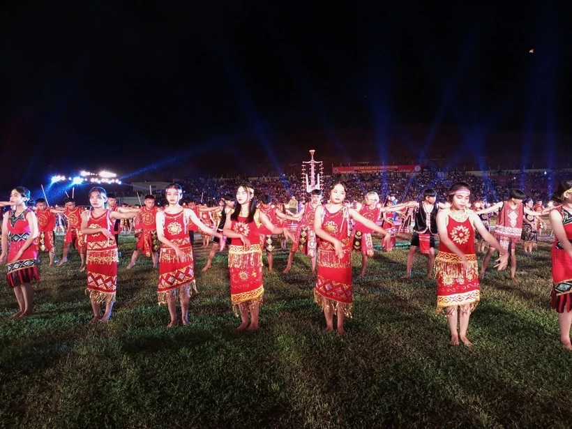 Phát triển phong trào tập luyện thể thao trong cộng đồng các dân tộc thiểu số