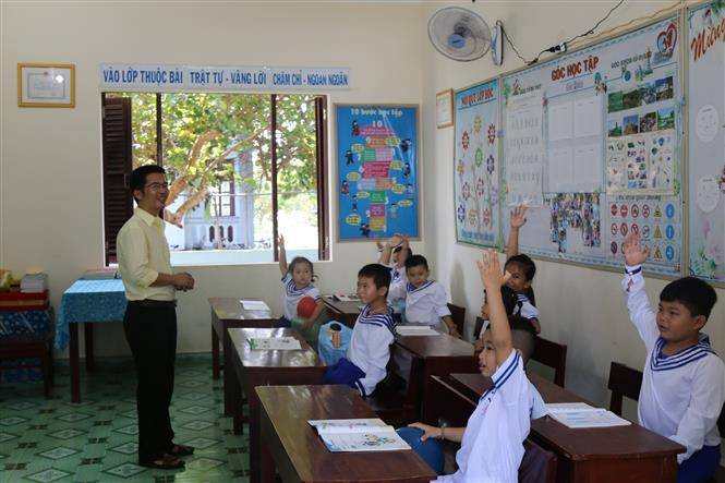 Chuyện về những người thầy ở Trường Sa
