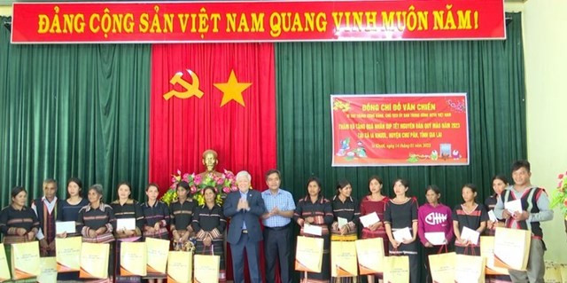 Chủ tịch Ủy ban Trung ương Mặt trận Tổ quốc Việt Nam thăm, chúc Tết Gia Lai