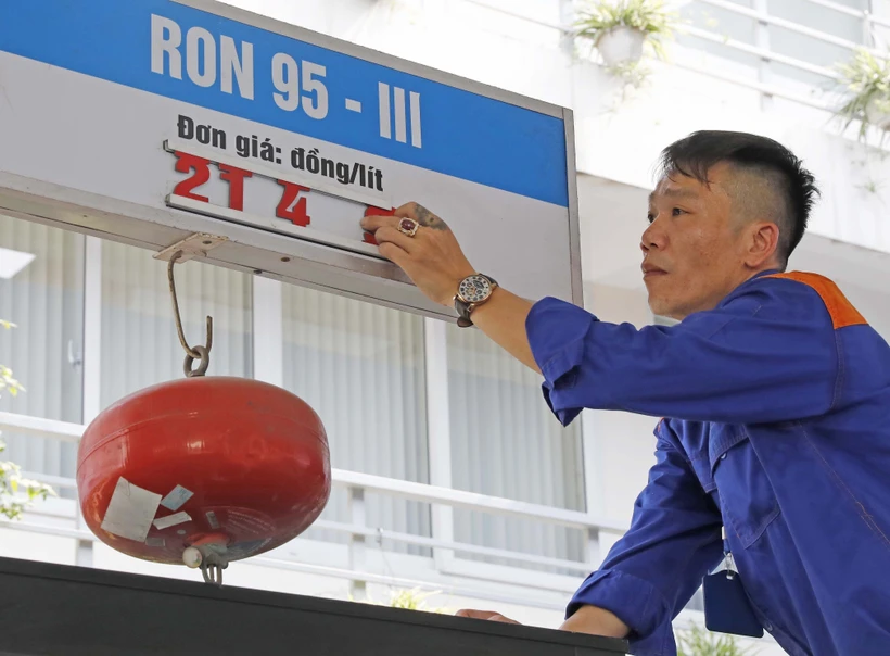 Giá xăng giảm hơn 400 đồng/lít từ chiều nay 3/7