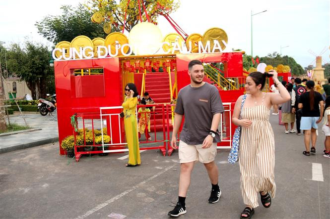 Năm Du lịch Quốc gia 2023: Du lịch Bình Thuận kỳ vọng thu hút khách quốc tế từ chính sách visa mới