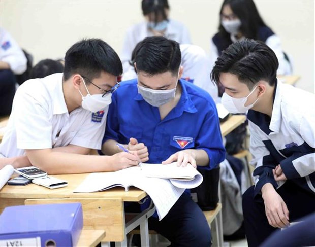 Thí sinh đăng ký dự thi tốt nghiệp THPT 2022. Ảnh: Thanh Tùng-TTXVN
