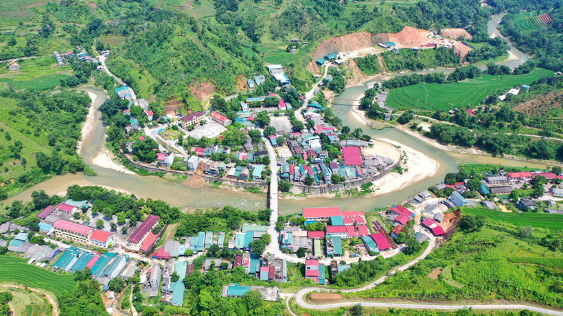 Đến huyện Hoàng Su Phì (Hà Giang), dường như ai cũng cảm nhận được vùng đất này đang đổi thay từng ngày. Ảnh: Nguyễn Chiến