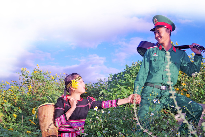 Tình quân dân gắn kết qua nhiều hoạt động thiết thực của lực lượng vũ trang tỉnh Gia Lai. Ảnh: Văn Tý