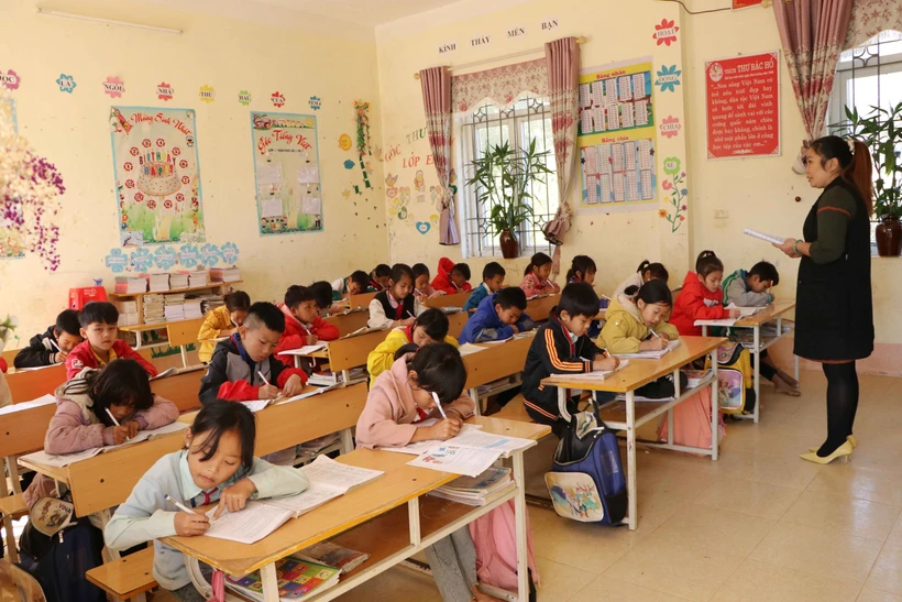 Lai Châu: Chú trọng chăm sóc, quản lý học sinh bán trú