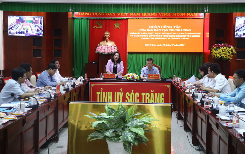 Ban Dân vận Trung ương khảo sát công tác ở vùng đồng bào Khmer trong tình hình mới
