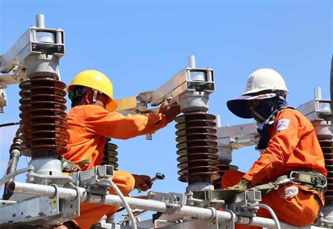 Hỗ trợ giảm tiền điện cho khách hàng bị ảnh hưởng của dịch COVID-19