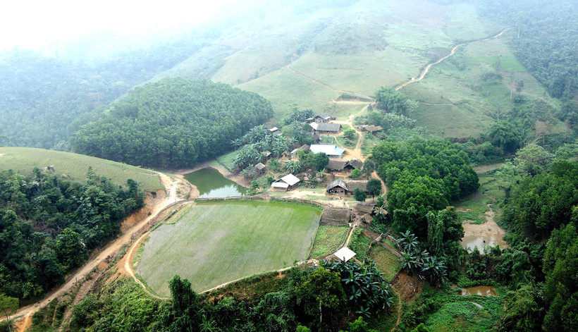 Đảng viên xã vùng sâu Trung Minh học tập và làm theo lời Bác