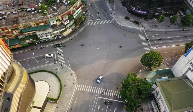 Hà Nội tiếp tục giãn cách toàn xã hội đến 6 giờ ngày 23/8