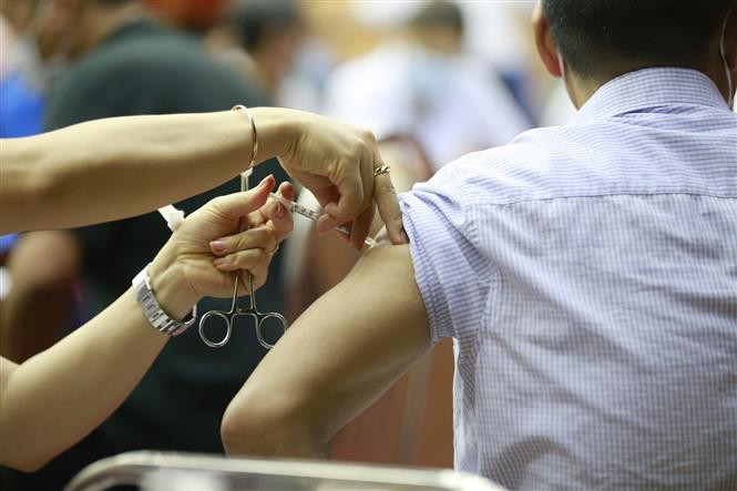  Việt Nam đã thực hiện tiêm trên 8,52 triệu liều vaccine phòng COVID-19 cho người dân
