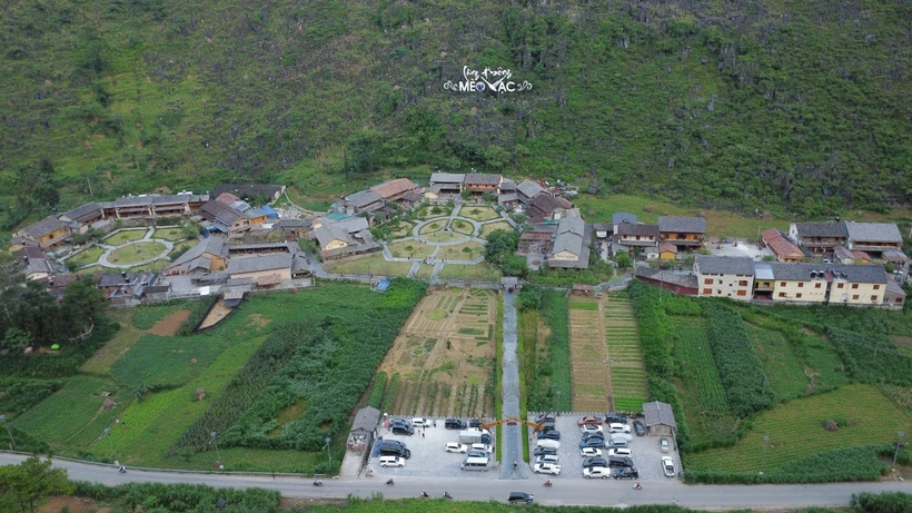 Làng H'Mông (Hà Giang). Ảnh: Hoàng Hiếu - TTXVN