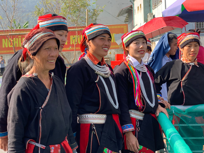 Ảnh 18. Nụ cười thật đẹp tại Ngày Hội của những người phụ nữ dân tộc Dao. Ngày Hội như một kỳ nghỉ nông nhàn sau thời gian bận bịu việc nương rẫy.JPG