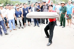 Gìn giữ nét đẹp văn hóa truyền thống trò chơi dân gian pháo đất