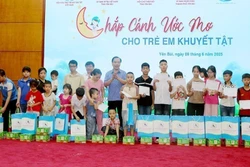 Chắp cánh ước mơ cho trẻ khuyết tật ở Yên Bái