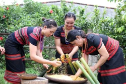 Tạo sức hấp dẫn riêng biệt, phát triển du lịch cộng đồng bền vững