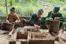 Mở lối thoát nghèo cho người dân Yên Na