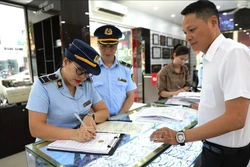 Cao điểm chống buôn lậu: Hà Giang vượt khó dẹp nạn buôn lậu và hàng giả