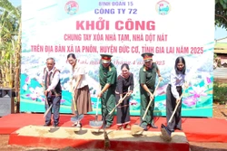 Những ngôi nhà ấm tình quân dân nơi vùng biên
