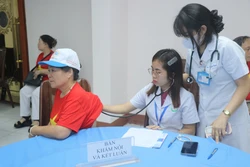 Khám sức khỏe, sàng lọc bệnh cho người cao tuổi vùng đồng bào dân tộc thiểu số