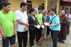 Yên Phú ấm lại từ những vòng tay sẻ chia