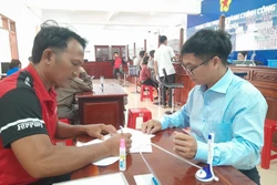 Giúp đồng bào dân tộc thiểu số tự tin sử dụng tiện ích số