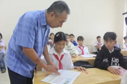 Chuyện về những nhà giáo 'cắm bản' nơi vùng cao biên giới