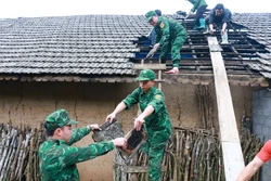 Khẩn trương giúp các hộ dân xã biên giới Tùng Vài ổn định sau thiên tai