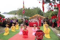 Phát huy giá trị di tích trong phát triển du lịch