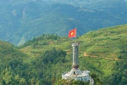 Lũng Cú vươn mình nơi cực Bắc Tổ quốc