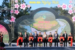 Tuần văn hóa du lịch 'Măng Đen - Sắc hồng giữa đại ngàn'