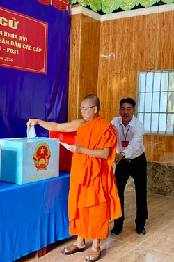 Cử tri đồng bào Khmer đặt niềm tin vào đại biểu trúng cử