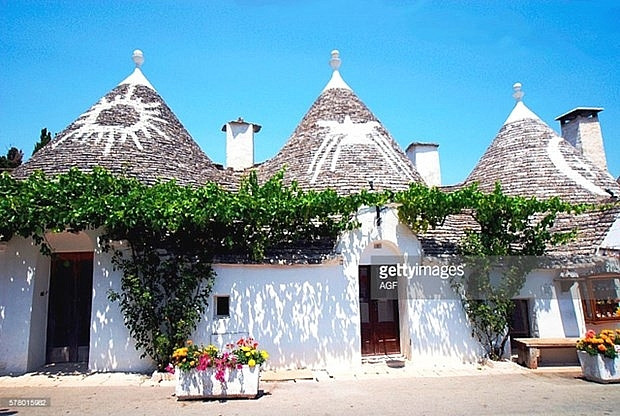 Vẻ đẹp độc đáo và quyến rũ của thị trấn Alberobello. Nguồn: Getty Images Sức cuốn hút của "làng nấm" tại Italy ảnh 1