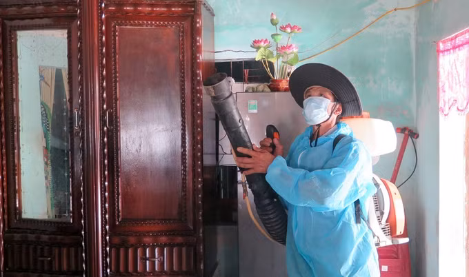Gần 63.000 người mắc sốt xuất huyết, Bộ Y tế lập 7 đoàn kiểm tra tại các tỉnh, thành phố trọng điểm ảnh 1