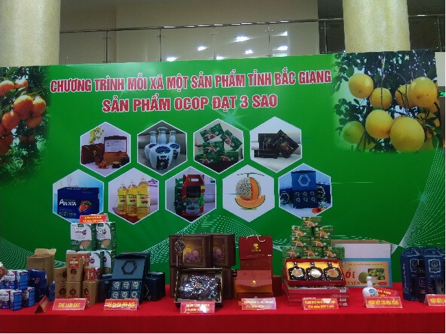 Sản phẩm OCOP đạt 3 sao tỉnh Bắc Giang. Ảnh: bacgiang.gov.vn Bắc Giang phát triển, nâng hạng các sản phẩm OCOP ảnh 1