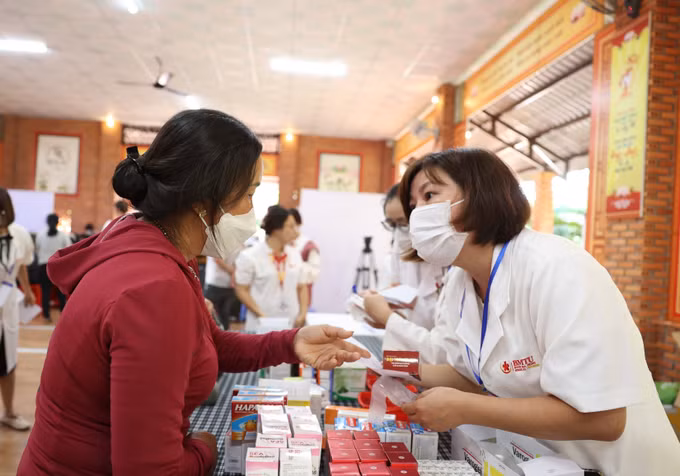 Khám, chữa bệnh miễn phí cho người nghèo tại Đắk Lắk ảnh 2
