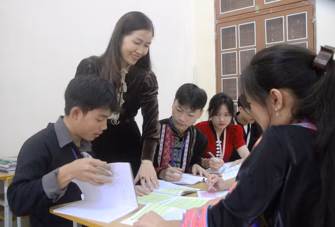 Cô giáo vùng cao Sơn La vượt lên nghịch cảnh, tâm huyết với nghề ​ ảnh 1