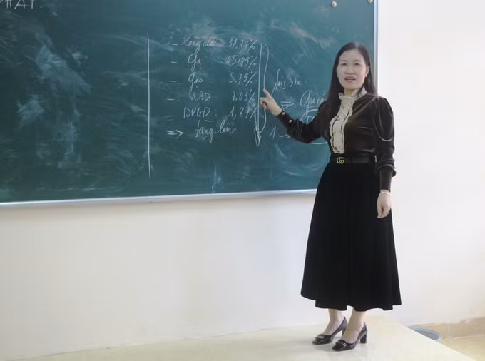 Cô giáo vùng cao Sơn La vượt lên nghịch cảnh, tâm huyết với nghề ​ ảnh 2