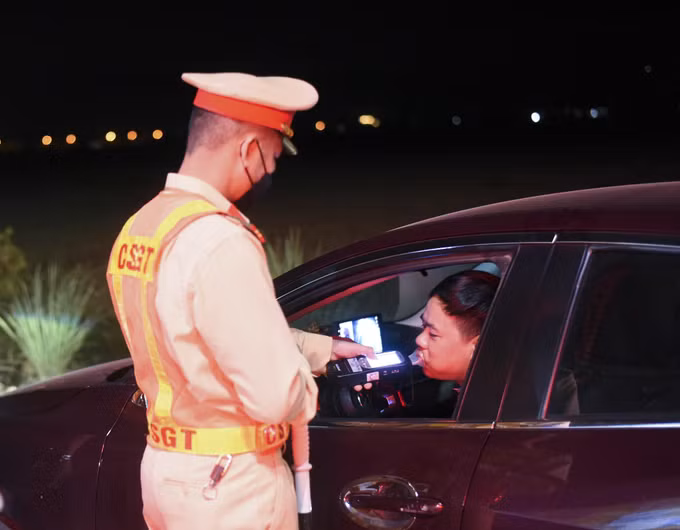 Điện Biên xử lý kiên quyết, triệt để vi phạm về nồng độ cồn ảnh 1